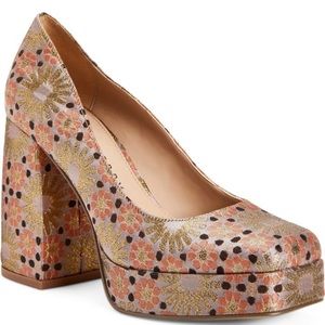 Katy Perry the uplift platform pump, square toe, shiny retro floral, size 6